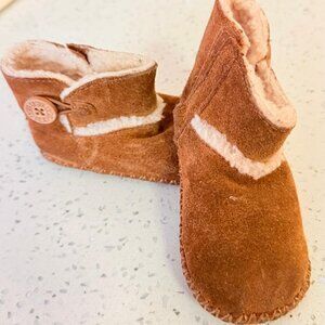 Kids UGG Lemmy II Button Infant Boots Chestnut Size 4/5